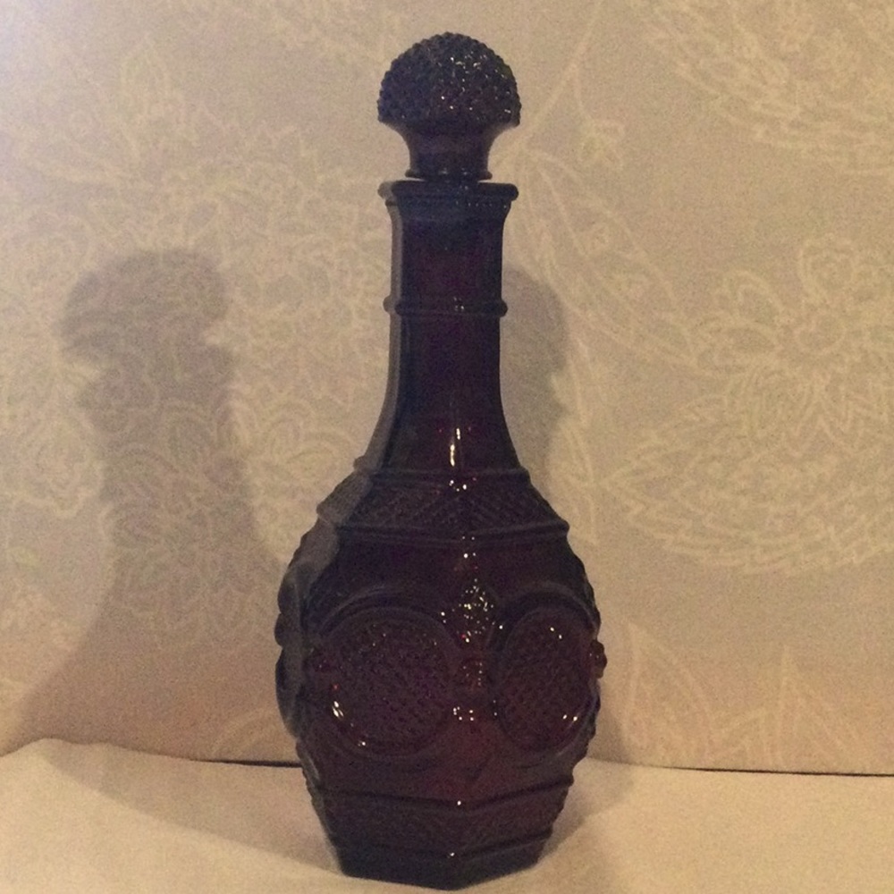 Avon 1876 cape cod collection wine decanter